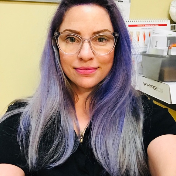 Meet your Posher, Lisa - Picture 4 of 8